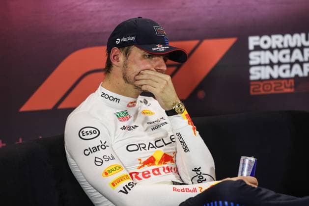 VERSTAPPEN Max (ned), Red Bull Racing RB20, portrait press conference, PK, Pressekonferenz during the Formula 1 Singapore Grand Prix 2024, 18th round of the 2024 Formula One World Championship, WM, Weltmeisterschaft from September 20 to 22, 2024 on the Marina Bay Circuit, in Singapore, Singapore - F1 - SINGAPORE GRAND PRIX 2024 DPPI Panoramic 240921_R18_SINGAPORE_DP_XB5_0314