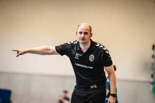 Volleyball Women Season 2024 2025 2 Bundesliga Women Pro powered by SnowTrex ETV Hamburg vs NavaRo Straubing 21 09 2024 Coach Holger Schlawitz ETV Hamburg Hamburg Sporthalle Hoheluft Hamburg Germany