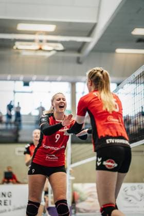 Volleyball Women Season 2024 2025 2 Bundesliga Women Pro powered by SnowTrex ETV Hamburg vs NavaRo Straubing 21 09 2024 Luise Klein 9, ETV Hamburg jubelt Hamburg Sporthalle Hoheluft Hamburg Germany