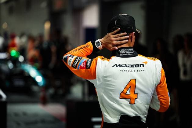 NORRIS Lando (gbr), McLaren F1 Team MCL38, portrait during the Formula 1 Singapore Grand Prix 2024, 18th round of the 2024 Formula One World Championship, WM, Weltmeisterschaft from September 20 to 22, 2024 on the Marina Bay Circuit, in Singapore, Singapore - F1 - SINGAPORE GRAND PRIX 2024 DPPI Panoramic  240921_R18_SINGAPORE_DP_FGDN8844