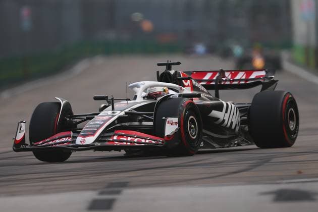 F1 Grand Prix Of Singapore - Qualifying Kevin Magnussen of Denmark drives the MoneyGram Haas F1 Team VF-24 during practice ahead of the F1 Grand Prix of Singapore at Marina Bay Street Circuit in Singapore, Singapore, on September 21, 2024. Singapore Singapore  Copyright: xMorganxHancockx originalFilename:hancock-f1grandp240921_nprnW.jpg
