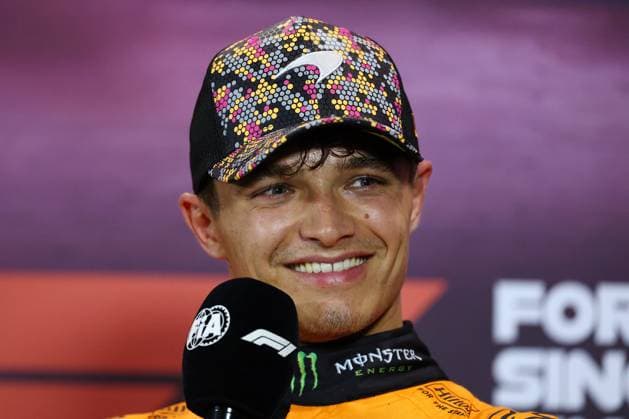 F1 Grand Prix Of Singapore - Qualifying Lando Norris of the United Kingdom and McLaren Formula 1 Team speaks to the media in a press conference, PK, Pressekonferenz following qualifying ahead of the F1 Grand Prix of Singapore at Marina Bay Street Circuit in Singapore, Singapore, on September 21, 2024. Singapore Singapore  Copyright: xMorganxHancockx originalFilename:hancock-f1grandp240922_npKdD.jpg