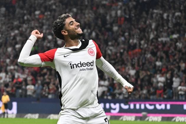 21 09 2024, xjhx, Fußball 1 Bundesliga, Eintracht Frankfurt Borussia Mönchengladbach emspor, v l Torjubel nach dem Tor zum celebrating the goal celebrate 2 0 durch Omar Marmoush Eintracht Frankfurt DFL DFB REGULATIONS PROHIBIT ANY USE OF PHOTOGRAPHS as IMAGE SEQUENCES and or QUASI VIDEO Frankfurt am Main