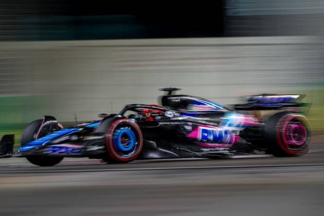 MARINA BAY, SINGAPORE: Esteban Ocon, racing for the Alpine team during the 2024 Formula 1 Singapore Grand Prix at the Marina Bay Street Circuit in Marina Bay, Singapore