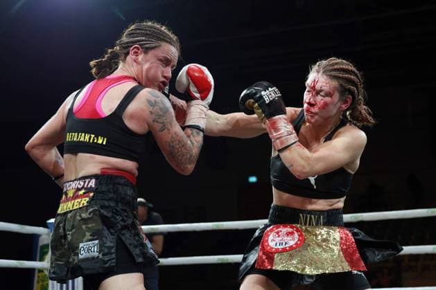 Bilder des Jahres 2024, Sport 09 September Sport Themen der Woche KW38 Boxen: P2M Box-Promotion, Hamburg boxt! Vol.4, , Hamburg, 21.09.2024 IBF-Weltmeisterschaft: Nina Meinke (GER) - Daniela Romina Bermudez (ARG) Hamburg Germany *** Boxing P2M Box Promotion, Hamburg boxt Vol 4, , Hamburg, 21 09 2024 IBF World Championship Nina Meinke GER Daniela Romina Bermudez ARG Hamburg Germany