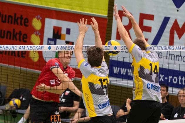 v li Timon Schippmann TV Rottenburg, 14 , Niklas Trogisch TSV Grafing, 13 , Moritz Schnoedt TSV Grafing, 14 GER, TV Rottenburg vs TSV Grafing, Volleyball, Men, 2 Bundesliga, Season 24 25, 21 09 2024, GER, TV Rottenburg vs TSV Grafing, Volleyball, Men, 2 Bundesliga, Season 24 25, 21 09 2024 Rottenburg Copyright: xEibner-Pressefoto WolfgangxFrankx EP_WFK