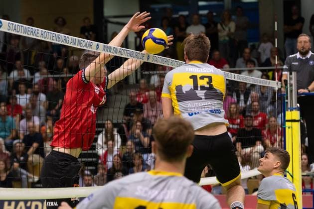 v li Maik Traumann TV Rottenburg, 06 , Niklas Trogisch TSV Grafing, 13 GER, TV Rottenburg vs TSV Grafing, Volleyball, Men, 2 Bundesliga, Season 24 25, 21 09 2024, GER, TV Rottenburg vs TSV Grafing, Volleyball, Men, 2 Bundesliga, Season 24 25, 21 09 2024 Rottenburg Copyright: xEibner-Pressefoto WolfgangxFrankx EP_WFK