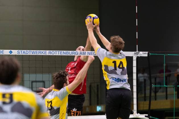 v li Moritz Rauber TV Rottenburg, 02 , Moritz Schnoedt TSV Grafing, 14 GER, TV Rottenburg vs TSV Grafing, Volleyball, Men, 2 Bundesliga, Season 24 25, 21 09 2024, GER, TV Rottenburg vs TSV Grafing, Volleyball, Men, 2 Bundesliga, Season 24 25, 21 09 2024 Rottenburg Copyright: xEibner-Pressefoto WolfgangxFrankx EP_WFK