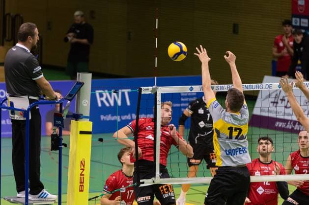 v li Jannik Lehmann TV Rottenburg, 10 , Adrian Gegenfurtner TSV Grafing, 17 GER, TV Rottenburg vs TSV Grafing, Volleyball, Men, 2 Bundesliga, Season 24 25, 21 09 2024, GER, TV Rottenburg vs TSV Grafing, Volleyball, Men, 2 Bundesliga, Season 24 25, 21 09 2024 Rottenburg Copyright: xEibner-Pressefoto WolfgangxFrankx EP_WFK