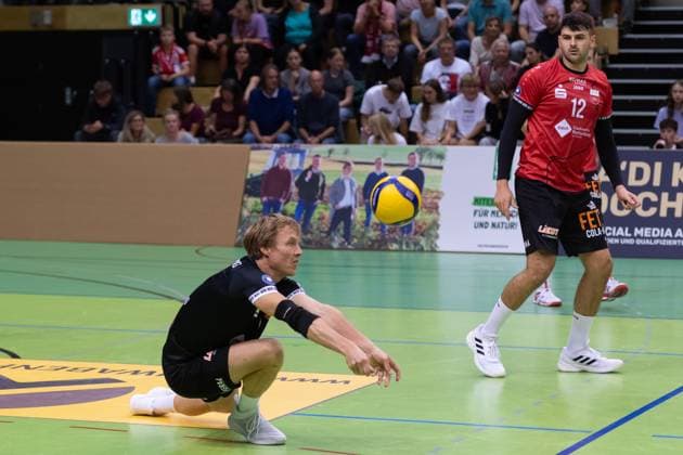 from left Dirk Mehlberg TV Rottenburg, 01 , Yannick Menke TV Rottenburg, 12 GER, TV Rottenburg vs TSV Grafing, Volleyball, Men, 2 Bundesliga, Season 24 25, 21 09 2024, GER, TV Rottenburg vs TSV Grafing, Volleyball, Men, 2 Bundesliga, Season 24 25, 21 09 2024 Rottenburg Copyright: xEibner-Pressefoto WolfgangxFrankx EP_WFK