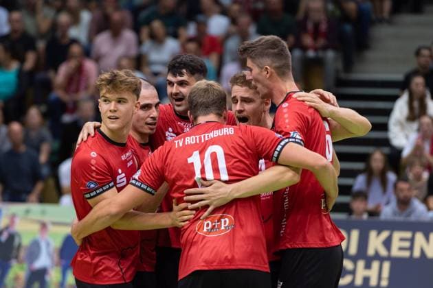 v li Aurel Sprenger TV Rottenburg, 17 , ä02tvr, Yannick Menke TV Rottenburg, 12 , Jannik Lehmann TV Rottenburg, 10 , Timon Schippmann TV Rottenburg, 14 , Maik Traumann TV Rottenburg, 06 , Jubel, Joy GER, TV Rottenburg vs TSV Grafing, Volleyball, Men, 2 Bundesliga, Season 24 25, 21 09 2024, GER, TV Rottenburg vs TSV Grafing, Volleyball, Men, 2 Bundesliga, Season 24 25, 21 09 2024 Rottenburg Copyright: xEibner-Pressefoto WolfgangxFrankx EP_WFK
