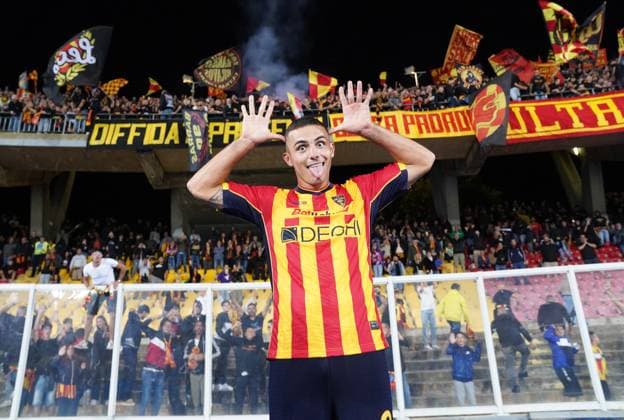 Sport Themen der Woche KW38 Sport Bilder des Tages Fußball, US Lecce - Parma Calcio February 10, 2021, Lecce, Italia: US Lecce s Nikola Krstovic jubilates after scoring the goal during the Italian Serie A soccer match US Lecce - Parma Calcio at the Via del Mare stadium in Lecce, Italy, 21 september 2024. ANSA ABBONDANZA SCURO LEZZI Soccer: Serie A; Lecce- Parma  - ZUMAa110 20210210_zaf_a110_001 Copyright: xAbbondanzaxScuroxLezzix