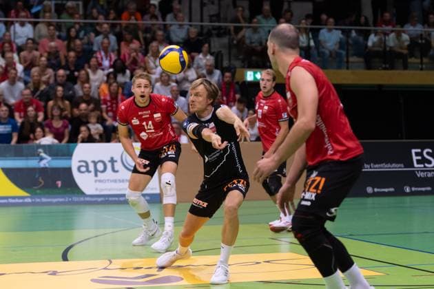 v li Timon Schippmann TV Rottenburg, 14 , Dirk Mehlberg TV Rottenburg, 01 GER, TV Rottenburg vs TSV Grafing, Volleyball, Men, 2 Bundesliga, Season 24 25, 21 09 2024, GER, TV Rottenburg vs TSV Grafing, Volleyball, Men, 2 Bundesliga, Season 24 25, 21 09 2024 Rottenburg Copyright: xEibner-Pressefoto WolfgangxFrankx EP_WFK