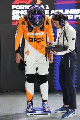 21 09 2024, Marina Bay Street Circuit, Singapore, FORMULA 1 SINGAPORE AIRLINES SINGAPORE GRAND PRIX 2024,in the picture pole position for Lando Norris GBR , McLaren F1 Team Defodi 506 20240921 hbr 10105 Defodi-506