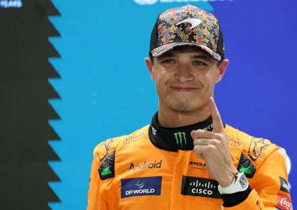 21 09 2024, Marina Bay Street Circuit, Singapore, FORMULA 1 SINGAPORE AIRLINES SINGAPORE GRAND PRIX 2024,in the picture pole position for Lando Norris GBR , McLaren F1 Team Defodi 506 20240921 hbr 10121 Defodi-506