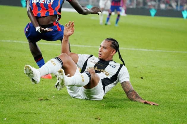 21 09 2024 Basel Switzerland Soccer Men Super League Season 2024 2025 FC Basel FC Zuerich 2 0 Image Juan Jose Perea FC Zuerich on the ground Action Single Image