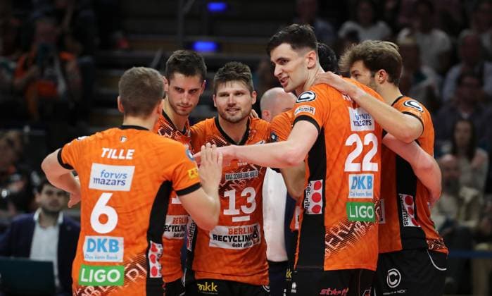 Johannes Tille, Moritz Reichert, Ruben Schott, Jake Hanes, Matthew Knigge Joy Emotion Cheers Sport Volleyball Bundesliga Men Season 2024 2025 21 09 2024 BR Volleys Berlin BRV vs Helios Grizzlys Giesen