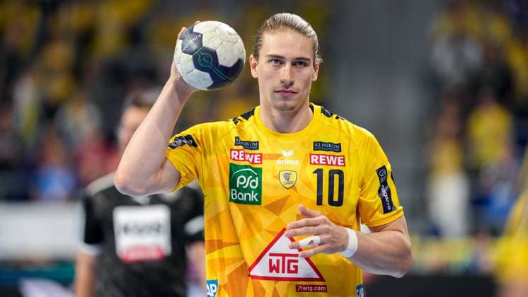 Juri Knorr RNL, 10 , on the ball, single picture, single photo, action, action, 21 09 2024, Mannheim Germany , Handball, Bundesliga, Rhein Neckar Löwen MT Melsungen xozx