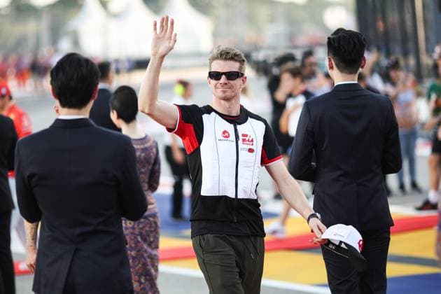 HULKENBERG Nico (ger), Haas F1 Team VF-24 Ferrari, portrait during the Formula 1 Singapore Grand Prix 2024, 18th round of the 2024 Formula One World Championship, WM, Weltmeisterschaft from September 20 to 22, 2024 on the Marina Bay Circuit, in Singapore, Singapore - F1 - SINGAPORE GRAND PRIX 2024 DPPI Panoramic  240922_R18_SINGAPORE_DP_XB3_1440
