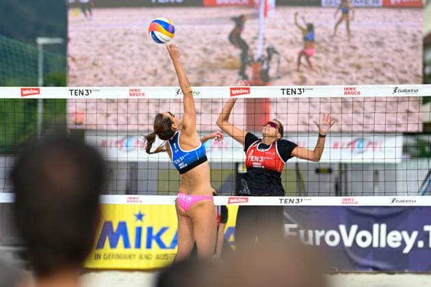 BEACHVOLLEYBALL - MEVZA Beach Event INNSBRUCK,AUSTRIA,22.SEP.24 - Beach volleyball, Beachvolleyball - MEVZA Beach Event. Image shows Silvia Poszmikova (SVK) and Kinga Windisch (HUN).  GEPAxpictures xDanielxSchoenherr