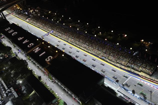 Start of the race, departure during the Formula 1 Singapore Grand Prix 2024, 18th round of the 2024 Formula One World Championship, WM, Weltmeisterschaft from September 20 to 22, 2024 on the Marina Bay Circuit, in Singapore, Singapore - F1 - SINGAPORE GRAND PRIX 2024 DPPI Panoramic  240922_R18_SINGAPORE_DP_FG000566
