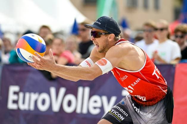 BEACHVOLLEYBALL - MEVZA Beach Event INNSBRUCK,AUSTRIA,22.SEP.24 - Beach volleyball, Beachvolleyball - MEVZA Beach Event. Image shows Florian Schnetzer (AUT).  GEPAxpictures xDanielxSchoenherr