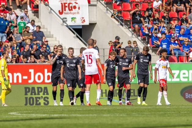 22 09 2024, Soccer, GER, Season, 2 Liga, Season 2024 2025, Matchday 6, SSV Jahn Regensburg SC Preußen Münster Cheering after the 2 0 for Münster by Haralambos Makridis DFL REGULATIONS PROHIBIT ANY USE OF PHOTOGRAPHS AS IMAGE SEQUENCES AND OR QUASI VIDEO Regensburg Bayern Germany Jahnstadion Regensburg