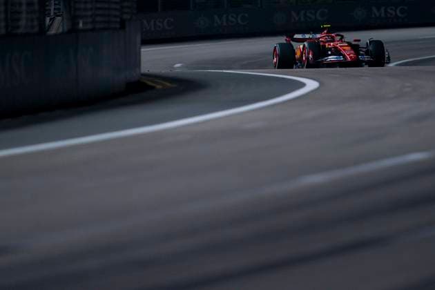 September 22, 2024, Singapore, Singapore: Spanish driver CARLOS SAINZ Jr (Scuderia Ferrari) drives during the 2024 FIA Formula 1 Singapore Grand Prix at Marina Bay Street Circuit in Singapore. Singapore Singapore - ZUMAg147 20240922_fap_g147_036 Copyright: xJamesxGasperottix