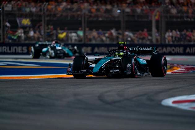 September 22, 2024, Singapore, Singapore: British driver LEWIS HAMILTON (Mercedes-AMG F1 Team) drives during the 2024 FIA Formula 1 Singapore Grand Prix at Marina Bay Street Circuit in Singapore. Singapore Singapore - ZUMAg147 20240922_fap_g147_037 Copyright: xJamesxGasperottix