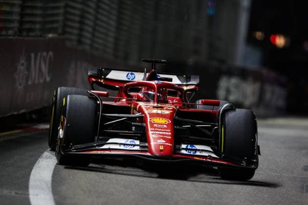 16 LECLERC Charles (mco), Scuderia Ferrari SF-24, action during the Formula 1 Singapore Grand Prix 2024, 18th round of the 2024 Formula One World Championship, WM, Weltmeisterschaft from September 20 to 22, 2024 on the Marina Bay Circuit, in Singapore, Singapore - F1 - SINGAPORE GRAND PRIX 2024 DPPI Panoramic  240922_R18_SINGAPORE_DP_XB3_2389