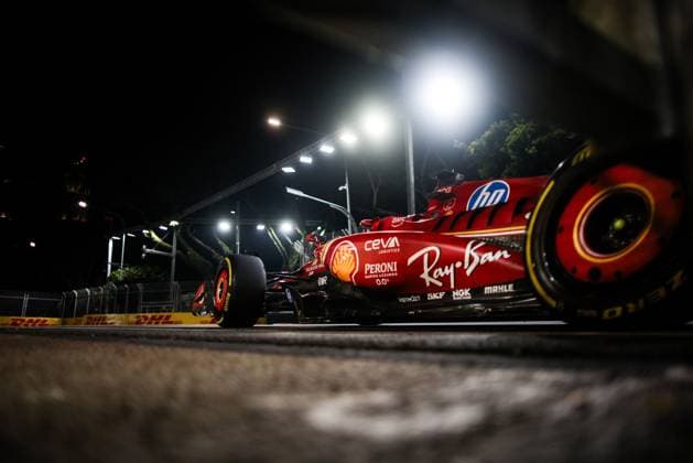 16 LECLERC Charles (mco), Scuderia Ferrari SF-24, action during the Formula 1 Singapore Grand Prix 2024, 18th round of the 2024 Formula One World Championship, WM, Weltmeisterschaft from September 20 to 22, 2024 on the Marina Bay Circuit, in Singapore, Singapore - F1 - SINGAPORE GRAND PRIX 2024 DPPI Panoramic  240922_R18_SINGAPORE_DP_XB5_2432