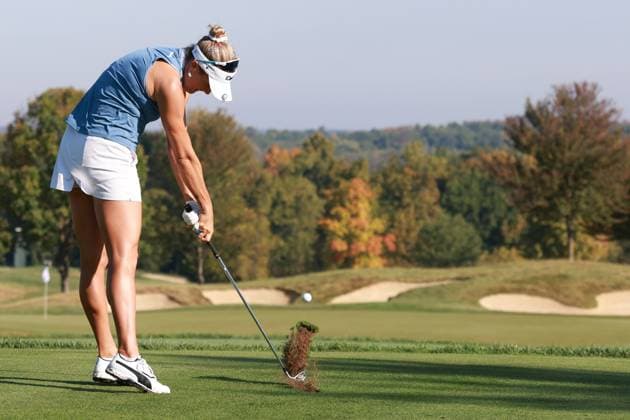 CINCINNATI, OH - SEPTEMBER 22: LPGA, Golf Damen golfer Lexi Thompson plays her tee shot on the 7th hole during the final round of the Kroger Queen City Championship presented by P&G on September 22, 2024, at TPC River™s Bend in Cincinnati, Ohio. (Photo by Brian Spurlock Icon Sportswire) GOLF: SEP 22 LPGA Kroger Queen City Championship pres by P&G EDITORIAL USE ONLY Icon2409222