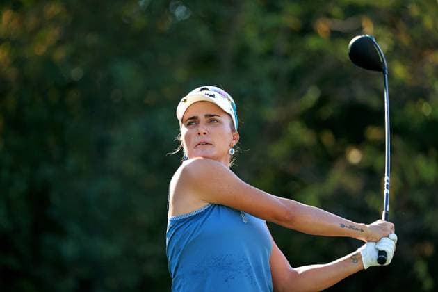 CINCINNATI, OH - SEPTEMBER 22: LPGA, Golf Damen golfer Lexi Thompson plays her tee shot on the 8th hole during the final round of the Kroger Queen City Championship presented by P&G on September 22, 2024, at TPC River™s Bend in Cincinnati, Ohio. (Photo by Brian Spurlock Icon Sportswire) GOLF: SEP 22 LPGA Kroger Queen City Championship pres by P&G EDITORIAL USE ONLY Icon24092210