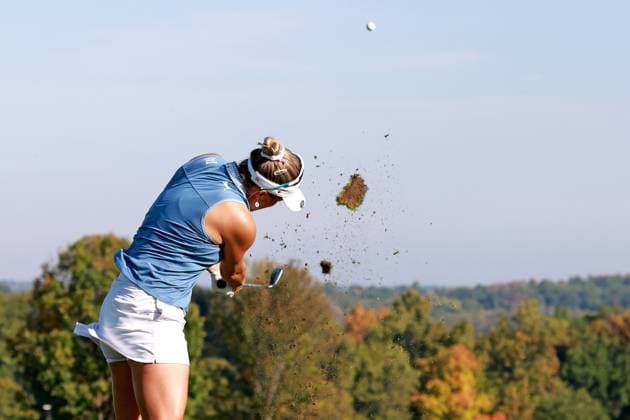 CINCINNATI, OH - SEPTEMBER 22: LPGA, Golf Damen golfer Lexi Thompson plays her tee shot on the 7th hole during the final round of the Kroger Queen City Championship presented by P&G on September 22, 2024, at TPC River™s Bend in Cincinnati, Ohio. (Photo by Brian Spurlock Icon Sportswire) GOLF: SEP 22 LPGA Kroger Queen City Championship pres by P&G EDITORIAL USE ONLY Icon2409227