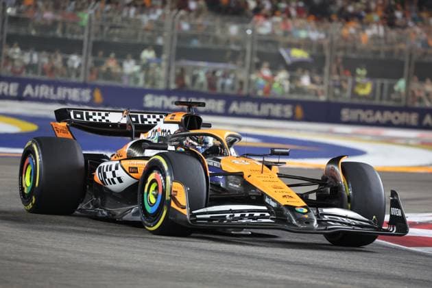 FORMULA 1 SINGAPORE AIRLINES SINGAPORE GRAND PRIX 2024 22 09 2024, Marina Bay Street Circuit, Singapore, FORMULA 1 SINGAPORE AIRLINES SINGAPORE GRAND PRIX 2024,in the picture Oscar Piastri AUS , McLaren F1 Team nordphotoxGmbHx xBratic nph00250