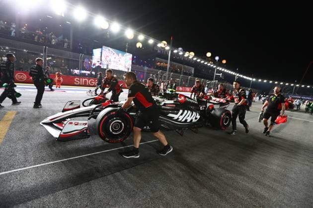 22 09 2024, Marina Bay Street Circuit, Singapore, FORMULA 1 SINGAPORE AIRLINES SINGAPORE GRAND PRIX 2024,in the picture Nico Hülkenberg DEU , MoneyGram Haas F1 Team Defodi 506 20240922 hbr 0096 Defodi-506