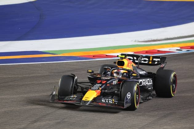 FORMULA 1 SINGAPORE AIRLINES SINGAPORE GRAND PRIX 2024 22 09 2024, Marina Bay Street Circuit, Singapore, FORMULA 1 SINGAPORE AIRLINES SINGAPORE GRAND PRIX 2024,in the picture Sergio Perez MEX , Oracle Red Bull Racing nordphotoxGmbHx xBratic nph00250