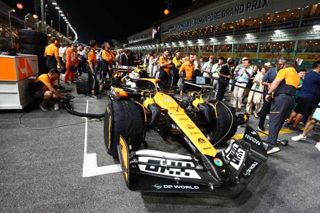 FORMULA 1 SINGAPORE AIRLINES SINGAPORE GRAND PRIX 2024 22 09 2024, Marina Bay Street Circuit, Singapore, FORMULA 1 SINGAPORE AIRLINES SINGAPORE GRAND PRIX 2024,in the picture Lando Norris GBR , McLaren F1 Team nordphotoxGmbHx xBratic nph00250