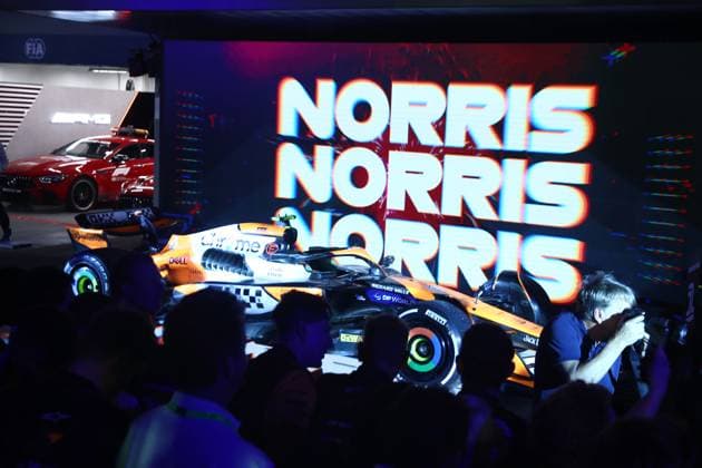 FORMULA 1 SINGAPORE AIRLINES SINGAPORE GRAND PRIX 2024 22 09 2024, Marina Bay Street Circuit, Singapore, FORMULA 1 SINGAPORE AIRLINES SINGAPORE GRAND PRIX 2024,in the picture winner Lando Norris GBR , McLaren F1 Team nordphotoxGmbHx xBratic nph00250