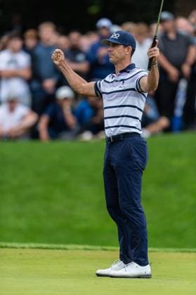 Billy Horschel of the USA celebrates victory on the second play off hole on the 18th green during round 4 of the BMW PGA, Golf Herren Championship at the Wentworth Golf Club, Virginia Water, England on 22 September 2024. Copyright: xGrantxWinterx 41780518