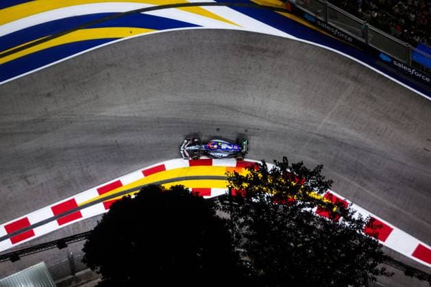 22 TSUNODA Yuki (jap), Visa Cash App RB F1 Team VCARB 01, action during the Formula 1 Singapore Grand Prix 2024, 18th round of the 2024 Formula One World Championship, WM, Weltmeisterschaft from September 20 to 22, 2024 on the Marina Bay Circuit, in Singapore, Singapore - F1 - SINGAPORE GRAND PRIX 2024 DPPI Panoramic  240922_R18_SINGAPORE_DP_FGDN0511