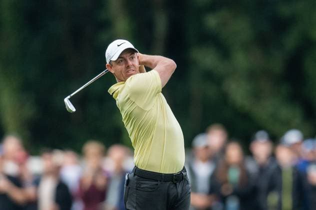 Rory McIlroy of Northern Ireland plays his approach shot on the second play off hole at the18th hole during round 4 of the BMW PGA, Golf Herren Championship at the Wentworth Golf Club, Virginia Water, England on 22 September 2024. Copyright: xGrantxWinterx 41780584