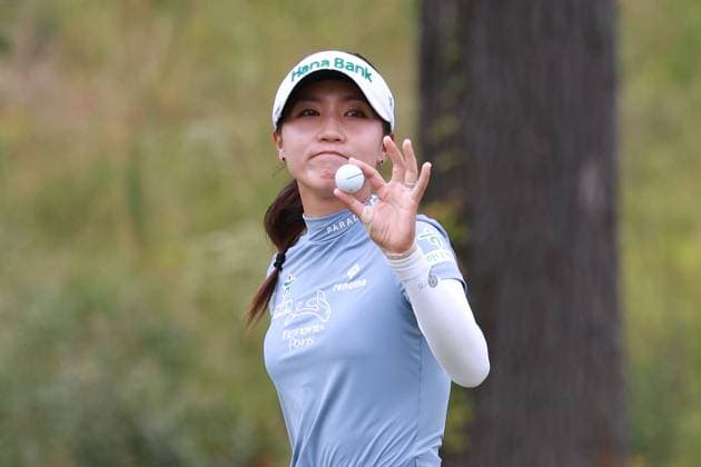 CINCINNATI, OH - SEPTEMBER 22: LPGA, Golf Damen golfer Lydia Ko reacts after winning the Kroger Queen City Championship presented by P&G on September 22, 2024, at TPC River™s Bend in Cincinnati, Ohio. (Photo by Brian Spurlock Icon Sportswire) GOLF: SEP 22 LPGA Kroger Queen City Championship pres by P&G EDITORIAL USE ONLY Icon24092294