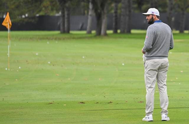 September 23, 2024, Montreal, Pq, Canada: United States team member Scottie Scheffler looks on during practice at the Presidents Cup at the Royal Montreal Golf Club on Monday, Sept. 23, 2024, in Montreal. Canada News - September 23, 2024  - ZUMAc35_ 20240923_zaf_c35_023 Copyright: xGrahamxHughesx
