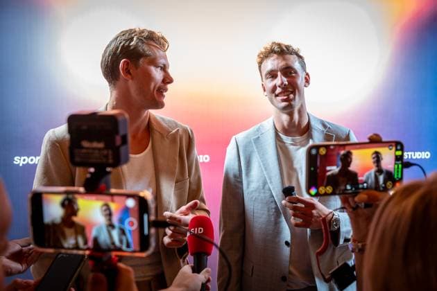 Basketball Berlin 24 09 2024 Premiere of the 4-part documentary series by Thomas Pletzinger and Timon Modersohn both not in the picture The Wagner Brothers at the Colosseum Filmtheater in Prenzlauer Berg Franz Wagner and Moritz Wagner