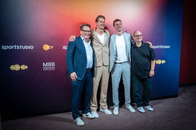 Basketball Berlin 24 09 2024 Premiere of the 4-part documentary series by Thomas Pletzinger and Timon Modersohn both not in the picture The Wagner Brothers at the Colosseum Filmtheater in Prenzlauer Berg Franz Wagner and Moritz Wagner