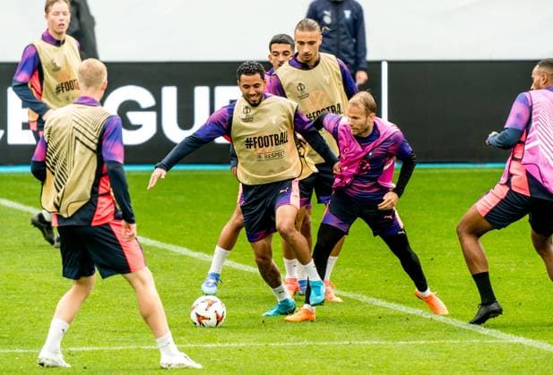 240925 Sergio Pena and Oscar Lewicki of Malmö FF during a training session with Malmö FF on September 25, 2024 in Malmö Photo Christian Örnberg BILDBYRAN COP 166 CO0469 fotboll football soccer fotball uefa europa league träning practice training malmö ff bbeng  Copyright: CHRISTIANxÖRNBERG BB240925CO005