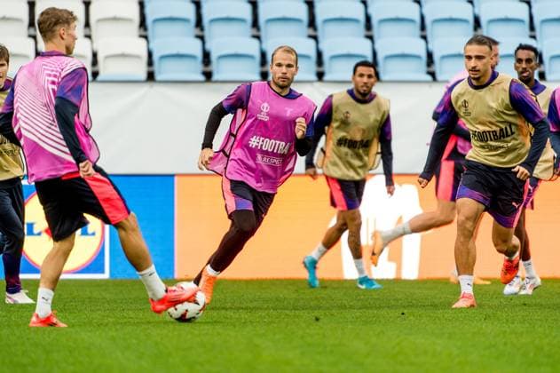 240925 Oscar Lewicki and Elison Makolli of Malmö FF during a training session with Malmö FF on September 25, 2024 in Malmö Photo Christian Örnberg BILDBYRAN COP 166 CO0469 fotboll football soccer fotball uefa europa league träning practice training malmö ff bbeng  Copyright: CHRISTIANxÖRNBERG BB240925CO007