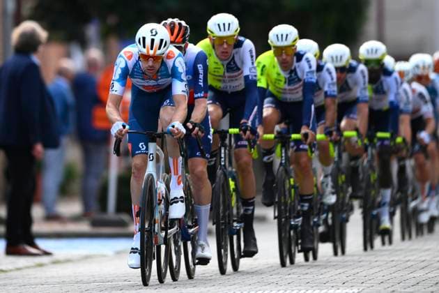 September 25, 2024, Lichtervelde, Belgium: LICHTERVELDE, BELGIUM - SEPTEMBER 25 : rider of Team dsm-firmenich PostNL pictured during the Omloop van het Houtland 2024 Cycling race with start in Eernegem and finish in Lichtervelde (195,3km). On September 25, 2024 in Lichtervelde, Belgium, 25 09 2024 OMLOOP VAN HET HOUTLAND 2024  - ZUMAp34_ 20240925_zaf_p34_178 Copyright: xPanoramicx