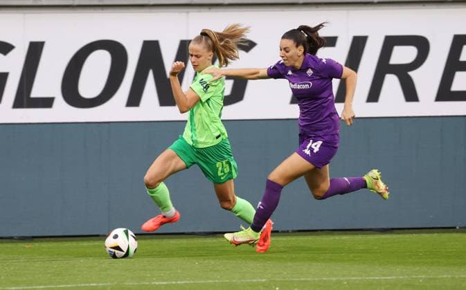 Women UWCL VfL Wolfsburg vs AC Florence Wolfsburg, 25 09 2024, Football, Women, Season 24 25, Women s Champions League, Qualification, 2 Round, Second leg, VfL Wolfsburg vs ACF Fiorentina, Picture shows Vivien Endemann VfL, 25 Wolfsburg
